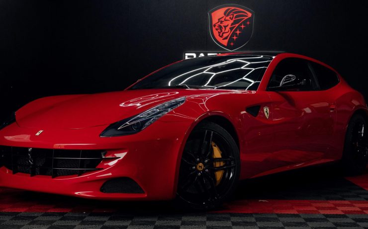 FERRARI FF